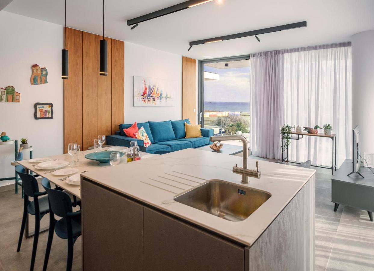 Gaia Seaview Apartment 1 Larnaca Exterior photo